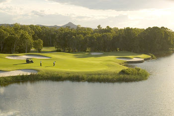 Noosa Springs Golf Resort & Spa - Kempsey Accommodation 11