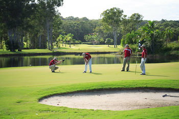 Noosa Springs Golf Resort & Spa - Kempsey Accommodation 13