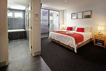 Crown On Darby - Kempsey Accommodation 4
