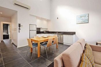 Crown On Darby - Kempsey Accommodation 13