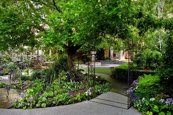 Elizabethan Lodge - Kempsey Accommodation 3