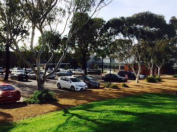 Box Hill Studios At Canterbury Gardens - Kempsey Accommodation 1