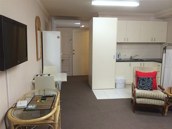 Box Hill Studios At Canterbury Gardens - Kempsey Accommodation 18