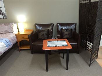Box Hill Studios At Canterbury Gardens - Kempsey Accommodation 21