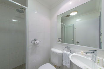 Quality Hotel CKS Sydney Airport - Kempsey Accommodation 0