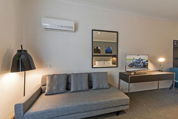 Quality Hotel CKS Sydney Airport - Kempsey Accommodation 29