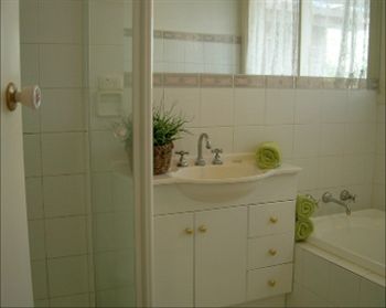 Australian Home Away @ Doncaster Grange Park - Kempsey Accommodation 0