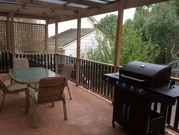 Australian Home Away @ Doncaster Grange Park - Kempsey Accommodation 1