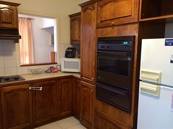 Australian Home Away @ Doncaster Grange Park - Kempsey Accommodation 12