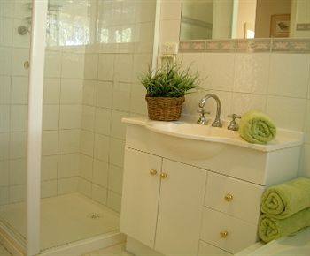 Australian Home Away @ Doncaster Grange Park - Kempsey Accommodation 20