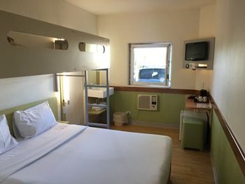 Ibis Budget Campbelltown - Kempsey Accommodation 5