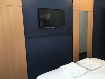 Ibis Budget Gosford - Kempsey Accommodation 8