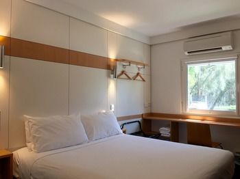 Ibis Budget Gosford - Kempsey Accommodation 18