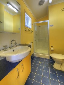 Alex Beach Cabins - Kempsey Accommodation 2