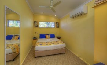 Alex Beach Cabins - Kempsey Accommodation 11