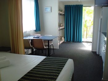 Alex Beach Cabins - Kempsey Accommodation 33