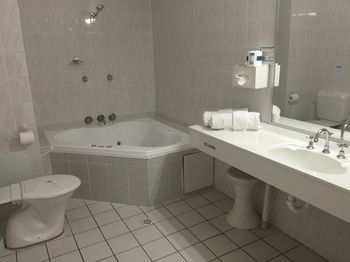 Ulladulla Harbour Motel - Kempsey Accommodation 43