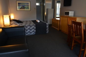 Old Maitland Inn - Kempsey Accommodation 70