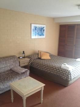 Bathurst Apartments - Kempsey Accommodation 6