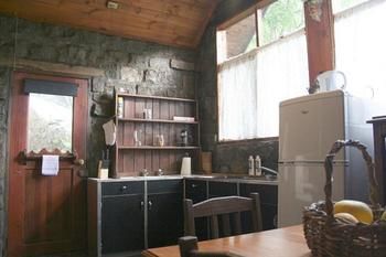 Steindorf Cottages - Kempsey Accommodation 3