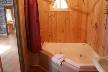 Steindorf Cottages - Kempsey Accommodation 5