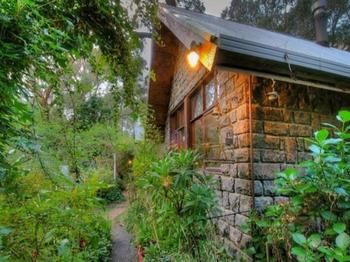 Steindorf Cottages - Kempsey Accommodation 13
