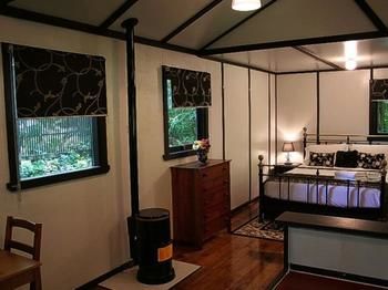 Tudor Cottages Mt Dandenong - Kempsey Accommodation 10