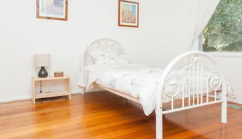 Eltham Retreat - Kempsey Accommodation 0