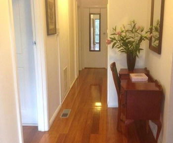 Eltham Retreat - Kempsey Accommodation 11