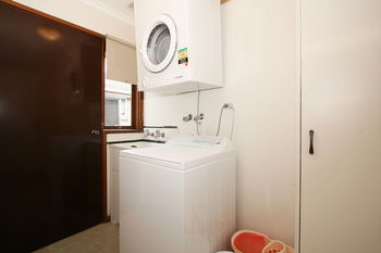 40 Thames Holiday Unit - Kempsey Accommodation 11