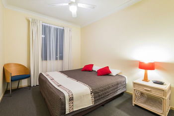 The Brighton Apartments - Kempsey Accommodation 5