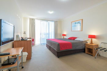 The Brighton Apartments - Kempsey Accommodation 16