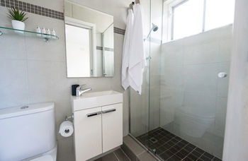 Apartment2c - Carnaby - Kempsey Accommodation 5