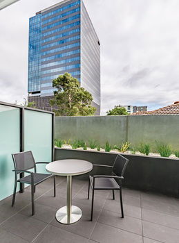 City Edge Box Hill - Kempsey Accommodation 11