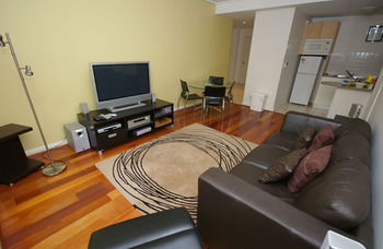 Homebush 3 Ben Furnished Apartment - Kempsey Accommodation 7