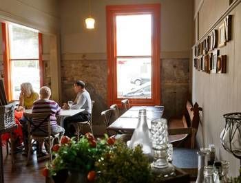 The Criterion Pub And Kitchen Carrington - Kempsey Accommodation 7