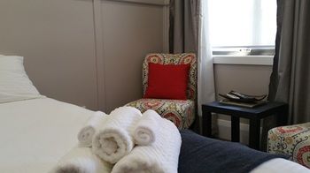 Coppers Hill Private Accommodation - Kempsey Accommodation 11