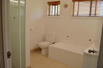 Orangewood At Peregian Beach - Kempsey Accommodation 12