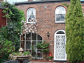 Atrium Apartment B&B - Kempsey Accommodation 0