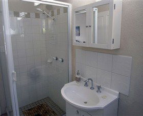 Ashwood Apartments - Lindisfarne - Kempsey Accommodation 5