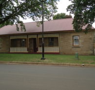Christopher Hall's Colonial Accommodation - Kempsey Accommodation