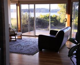 Beach And Boat Accommodation - Kempsey Accommodation 2
