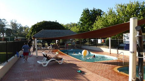 Painters Island Caravan Park - Kempsey Accommodation 2