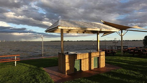 Lake Edge Resort - Kempsey Accommodation 4