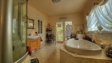 Daylesford Peppermint Springs Spa Retreat - Kempsey Accommodation 6