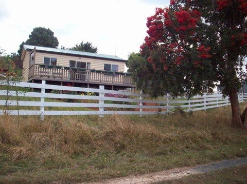 Demeter Farm Cabin - Kempsey Accommodation 0