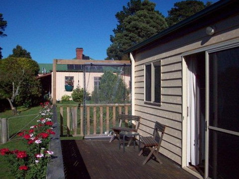 Demeter Farm Cabin - Kempsey Accommodation 4