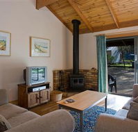 Surf Coast Cabins in Aireys Inlet - Kempsey Accommodation