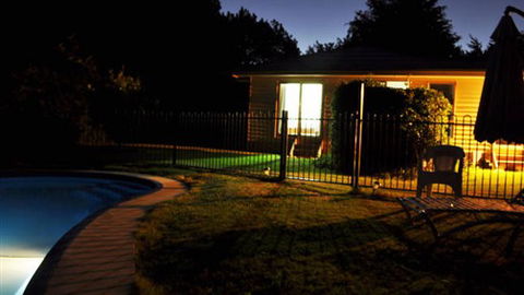 Annie's Garden Retreat - Kempsey Accommodation 5