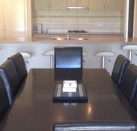 Anchorage by the Lake - Kempsey Accommodation